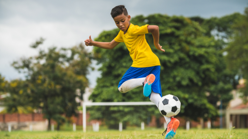 Estratégias de periodização que ajustam cargas, descansos e picos de performance nos esportes intermitentes explicadas por Gustavo Luíz Guilherme Pinto.