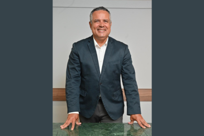 Para Elmar Juan Passos Varjão Bomfim, o futuro da construção pesada combina inovação, eficiência e responsabilidade social para transformar territórios com impacto real.