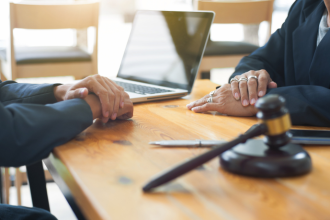 A advocacia estratégica como ferramenta de prevenção de litígios com Hebron Costa Cruz de Oliveira.